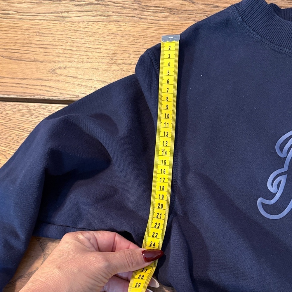 Ariat Women's Dark Navy Crew Neck Sweate💙 - Picture 6 of 8